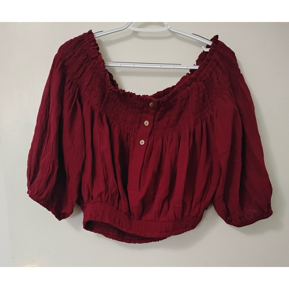 Women’s crop top size XL burgundy